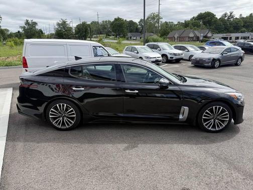 Aurora Black 2018 Kia Stinger Premium