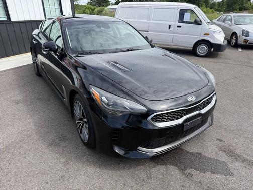 Aurora Black 2018 Kia Stinger Premium