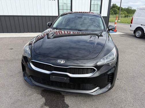 Aurora Black 2018 Kia Stinger Premium