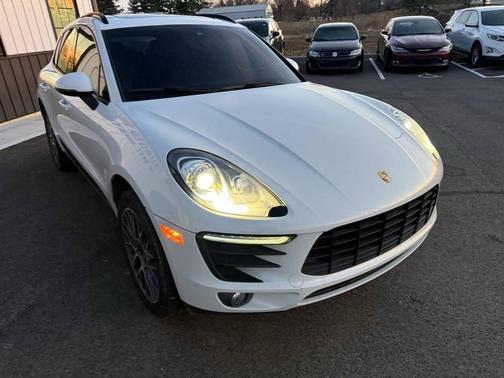 2018 Porsche Macan Base AWD 4dr SUV