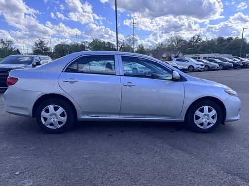 2010 Toyota Corolla LE