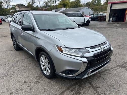 2020 Mitsubishi Outlander ES