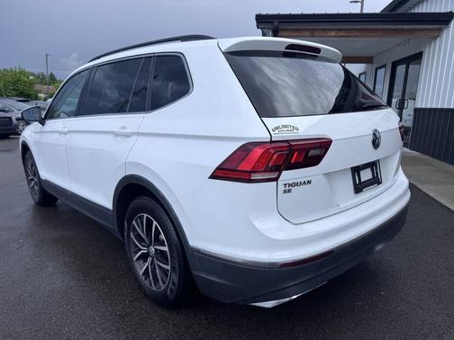 White 2021 Volkswagen Tiguan 2.0T SE 4MOTION