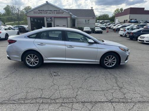 2019 Hyundai SONATA SE