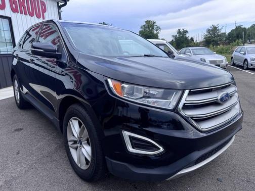 Black 2017 Ford Edge SEL