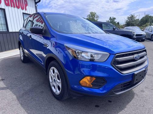 Lightning Blue Metallic 2019 Ford Escape S