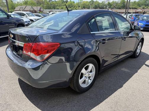 Blue 2014 Chevrolet Cruze 1LT