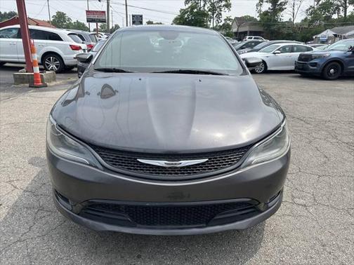 2016 Chrysler 200 S