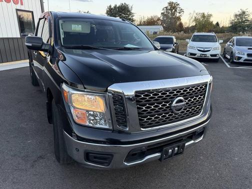 2018 Nissan Titan SV