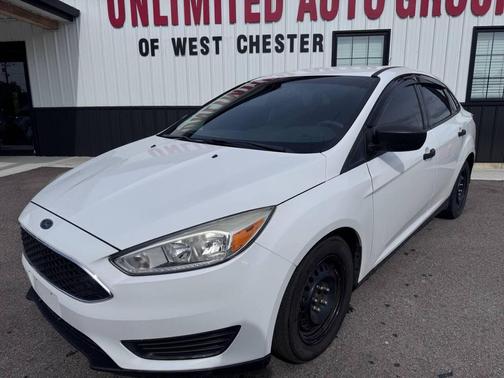 White 2018 Ford Focus SE