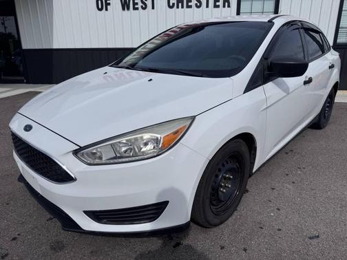 White 2018 Ford Focus SE