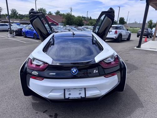 White 2016 BMW i8 Base AWD 2dr Coupe