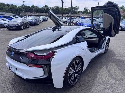 White 2016 BMW i8 Base AWD 2dr Coupe