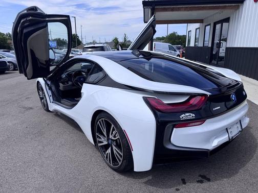 White 2016 BMW i8 Base AWD 2dr Coupe