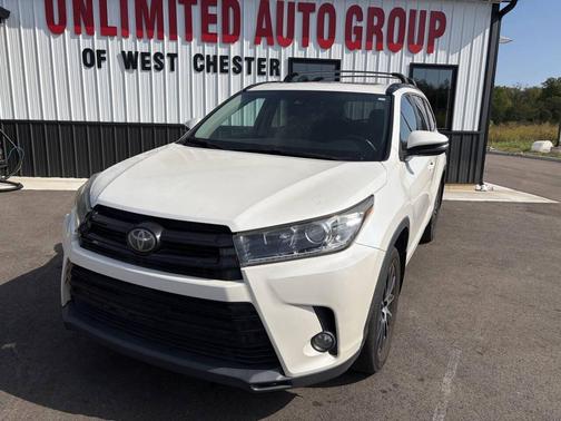 2017 Toyota Highlander SE