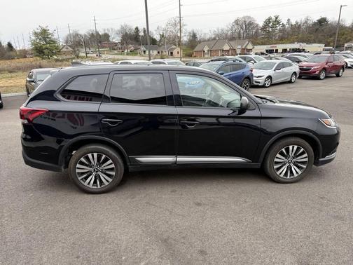 2019 Mitsubishi Outlander ES