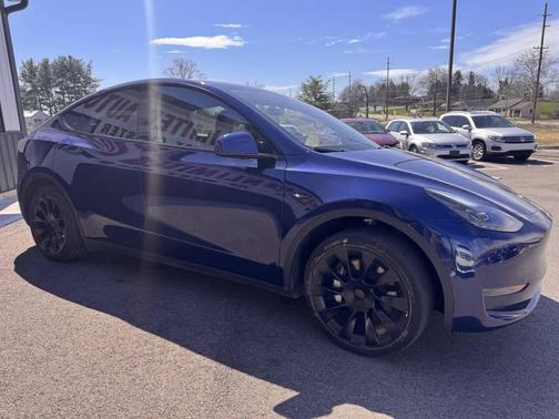 2024 Tesla Model Y Long Range Single Motor Rear-Wheel Drive