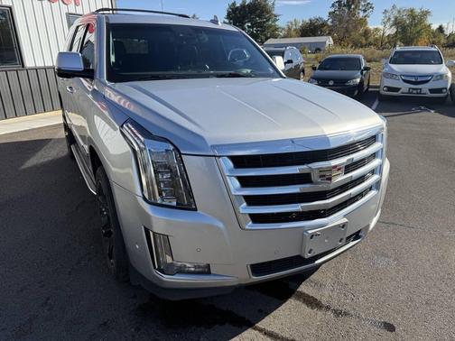 2017 Cadillac Escalade Luxury