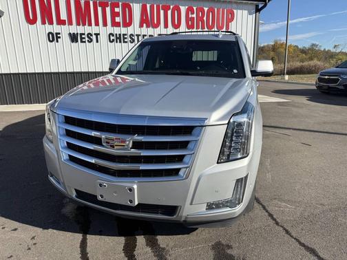 2017 Cadillac Escalade Luxury