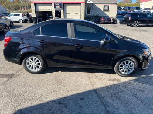 2018 Chevrolet Sonic LT