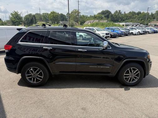 Black 2019 Jeep Grand Cherokee Limited