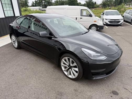 Black 2022 Tesla Model 3 Standard Range