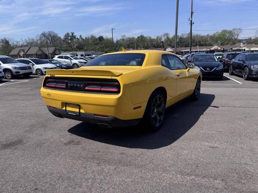 2017 Dodge Challenger SXT