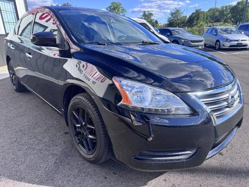 Black 2015 Nissan Sentra SV