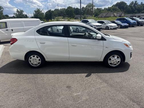 Pearl White 2017 Mitsubishi Mirage G4 SE