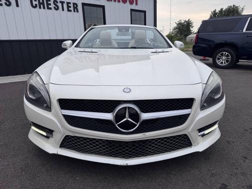 White 2013 Mercedes-Benz SL-Class SL 550 2dr Convertible