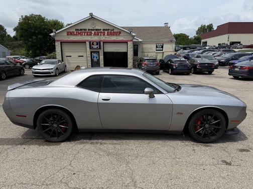 2015 Dodge Challenger SRT 392