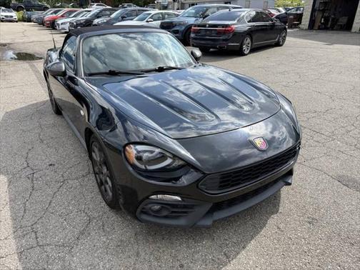 2017 FIAT 124 Spider Base