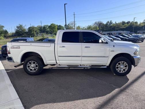 White 2014 RAM 2500 Laramie 4x4 4dr Crew Cab 6.3 ft. SB Pickup