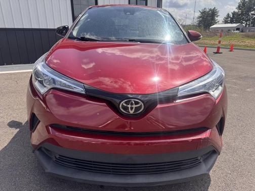 2019 Toyota C-HR LE 4dr Crossover