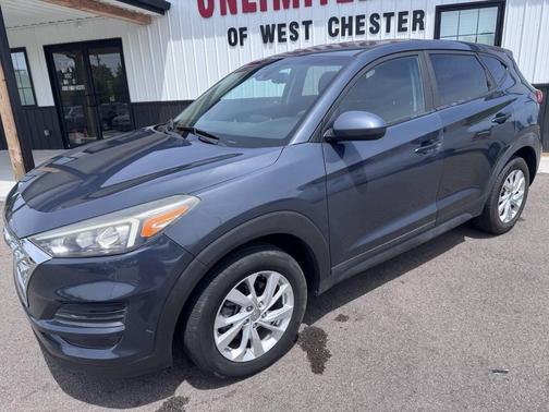 Gray 2019 Hyundai TUCSON SE