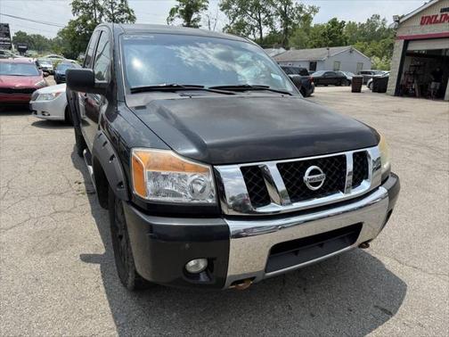 2010 Nissan Titan SE