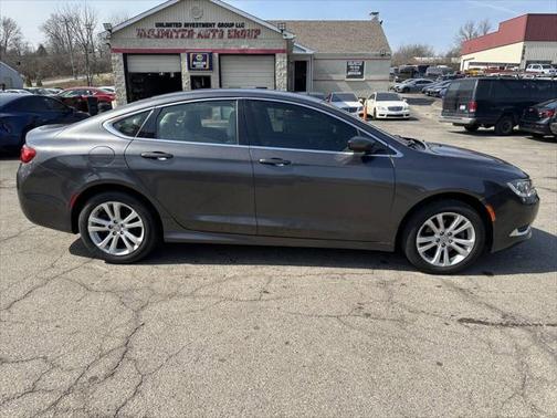 2016 Chrysler 200 Limited