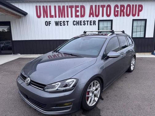 Platinum Gray Metallic 2017 Volkswagen Golf SportWagen TSI S