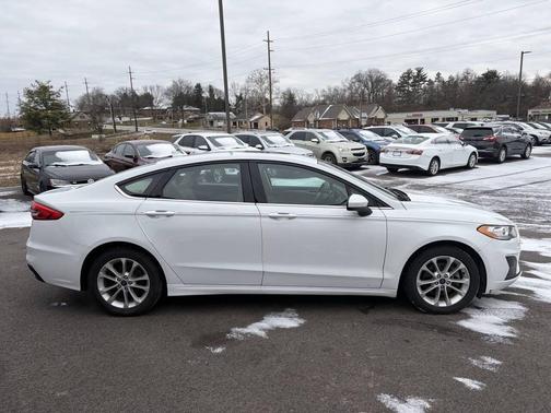 2019 Ford Fusion Hybrid SE