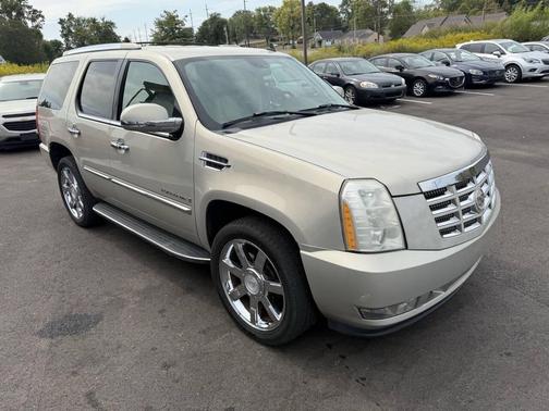 2008 Cadillac Escalade Base