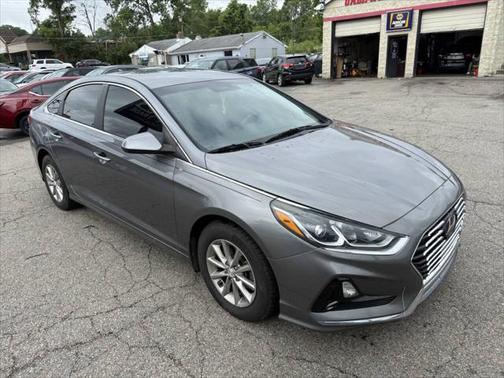 2018 Hyundai SONATA SE