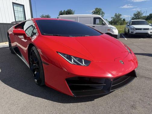 Red 2016 Lamborghini Huracan LP 580 2 2dr Coupe