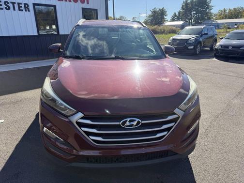 2017 Hyundai TUCSON SE