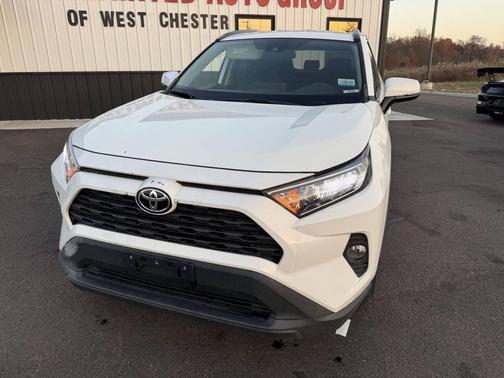 2020 Toyota RAV4 XLE