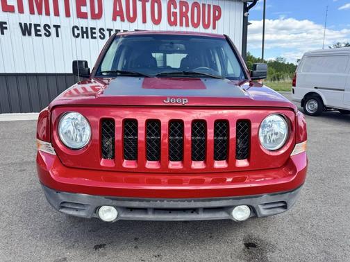 Red 2017 Jeep Patriot Sport
