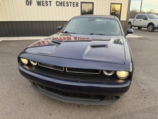 2016 Dodge Challenger SXT