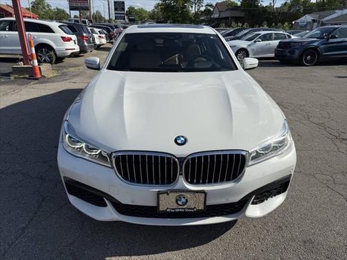 2017 BMW 750 i xDrive