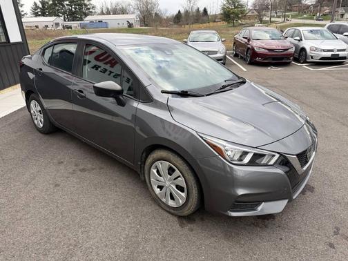 2022 Nissan Versa 1.6 S