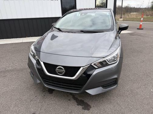 2022 Nissan Versa 1.6 S