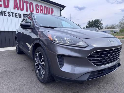 Carbonized Gray Metallic 2022 Ford Escape SE